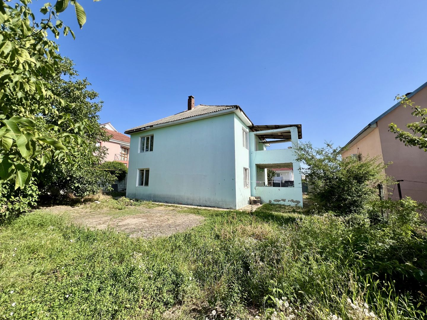 Casa în centrul or.Ialoveni - Poză 2