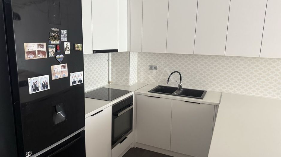 Apartament 2 camere – zona BMW, etaj intermediar - Poză 2