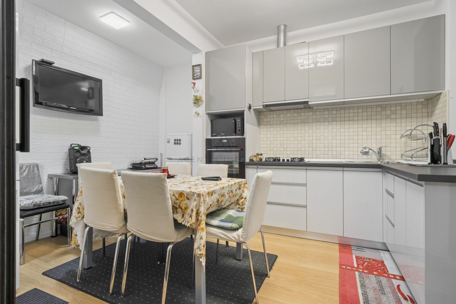 Vila Spatarul Mihai | Comision 0 | An 2012 | 1700 euro MP - Poză 8