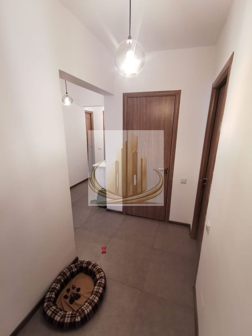 Vând apartament cu trei camere confort 1 - Poză 4