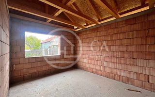 Teren si casa la rosu de vanzare in Biharia, Bihor - Poză 3