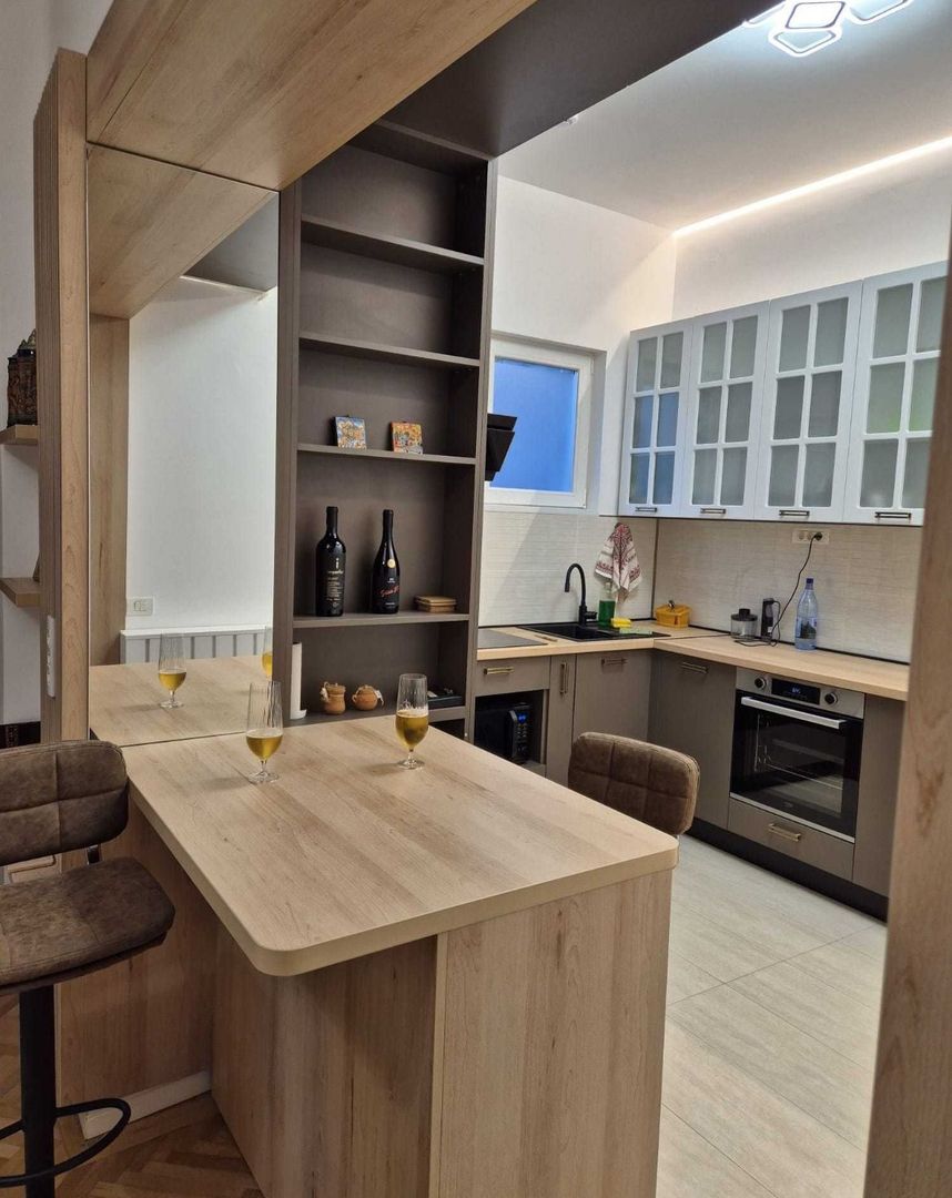 AP. 2 CAMERE VICTORIEI, PRIMA INHCIRIERE, RENOVAT, CENTRALA, PARCARE - Poză 5