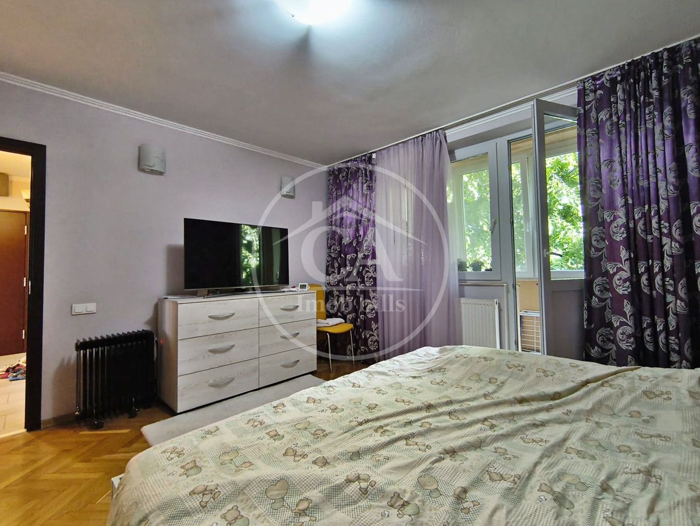 Apartament de vânzare cu 4 camere în zona Decebal, Oradea - Poză 2