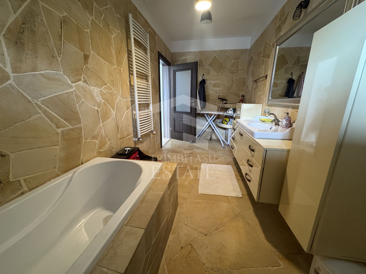Domnesti Duplex 4 Camere 160 mp - Poză 16