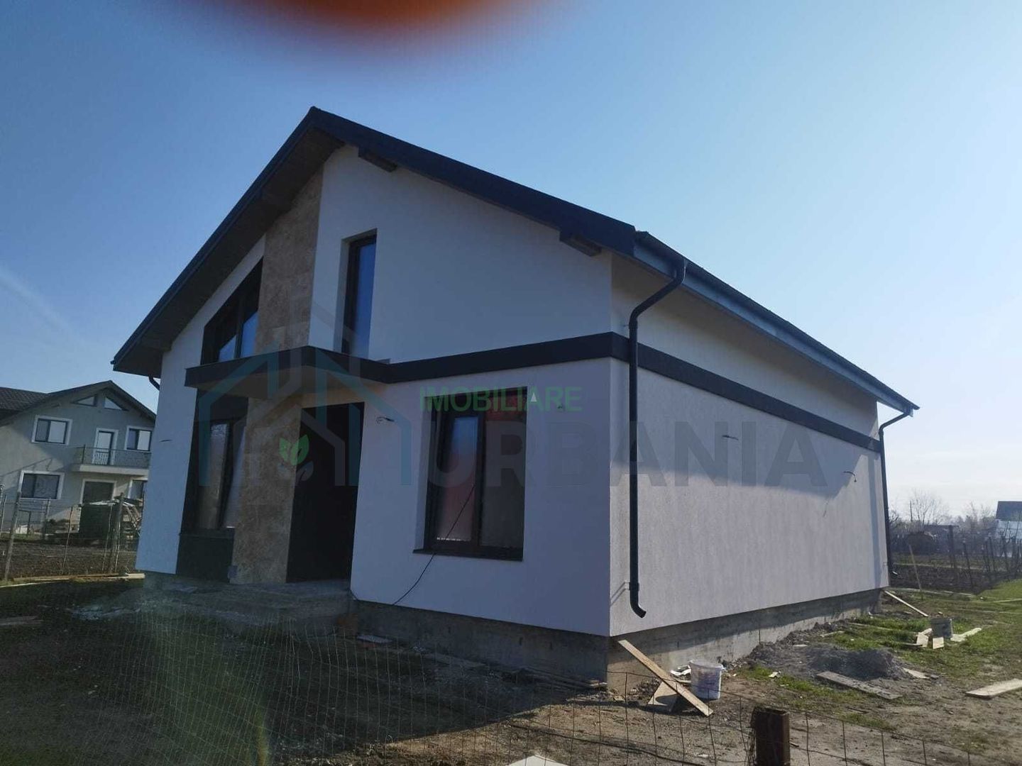 Vilă modernă de vânzare în Dancu, Iași - Poză 2