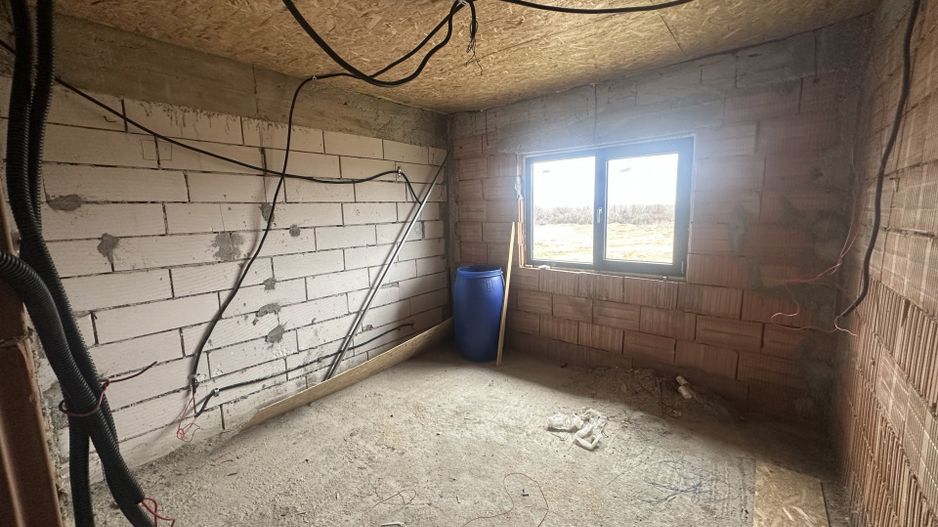STEFANESTII DE JOS, CASA P+1E, TEREN 242 MP! - Poză 23
