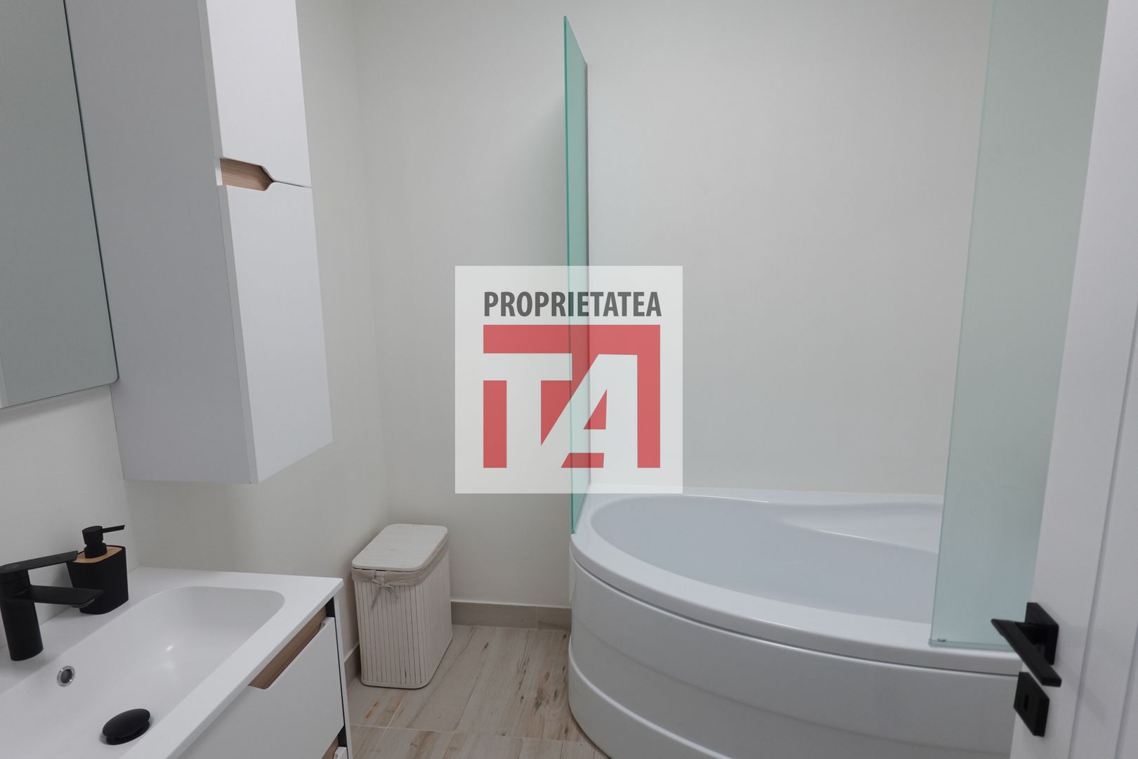 Apartament de inchiriat 2 camere str Brinduselor Baia Mare - Poză 6