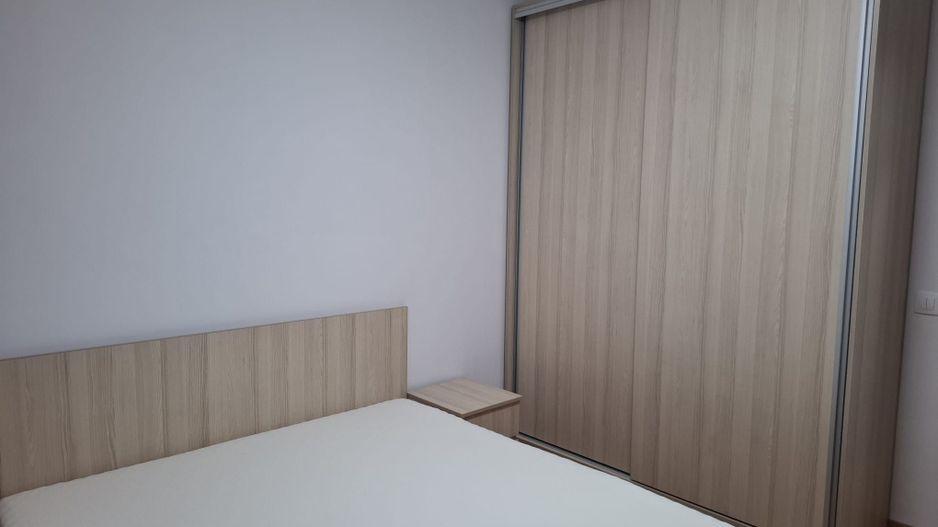 URGENT!, renovat complet, vedere spate, mobilat/utilat modern, liber - Poză 8