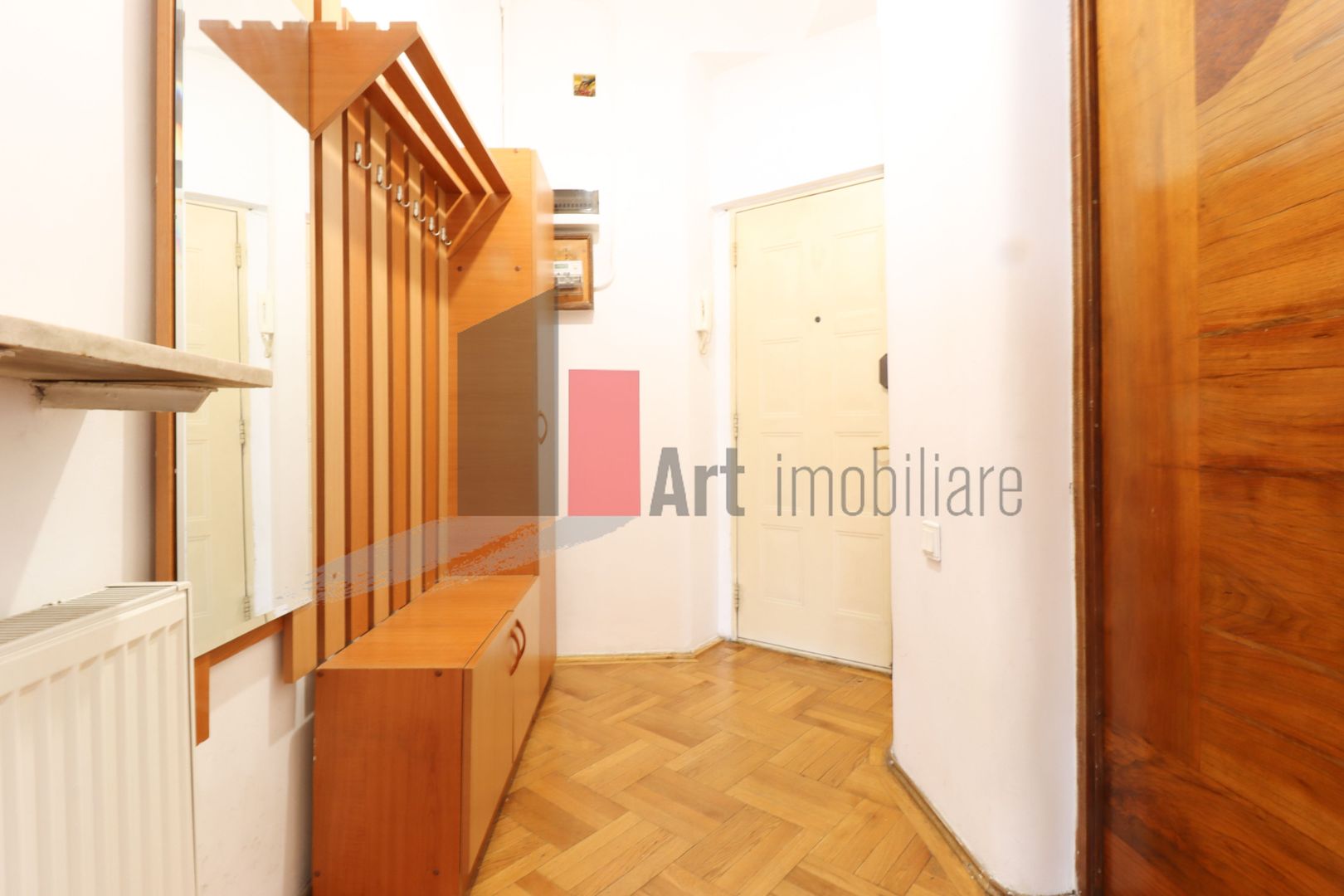 Apartamentul "DEKORA", bloc Art Deco, interior compartimentat de exceptie - Poză 8