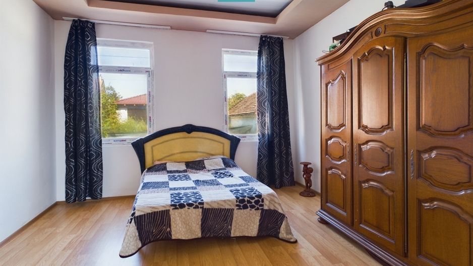 Apartament 2 camere la curte - Biserica sarbească - Poză 1