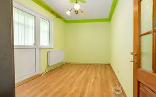 Apartament cu 3 camere, două băi, 77 mp - Poză 13