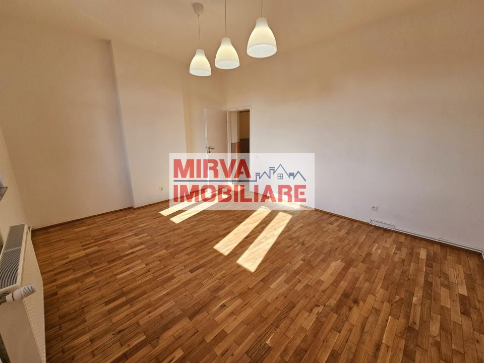 🏢 Spațiu de birouri – 5 camere, 3 băi – Etaj 1 vilă, Zona Centrală - Poză 21