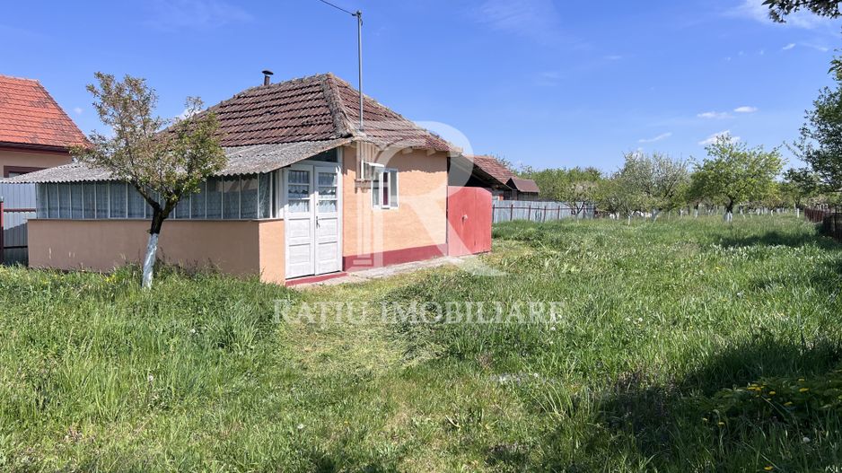 Casă de vacanță + livadă | teren 3000 mp | Chijic | Bihor - Poză 1