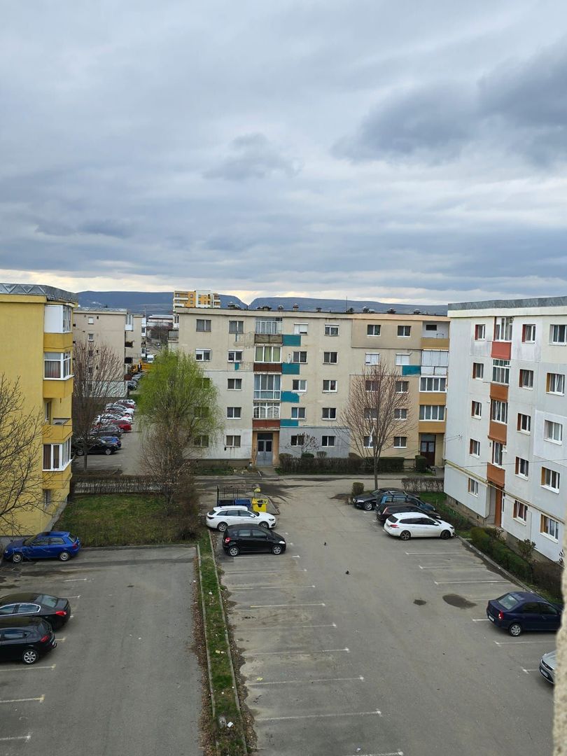 Apartament cu 3 camere de vanzare in Turda - Poză 14