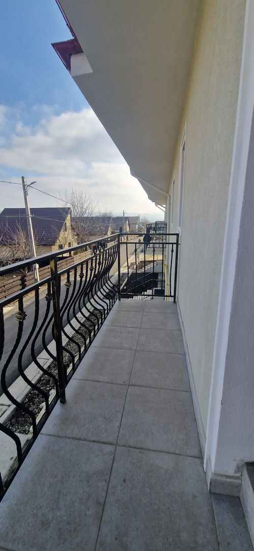 Apartament 3 camere 64 mp + loc de parcare Lunca Cetatuii 95000 euro - Poză 12