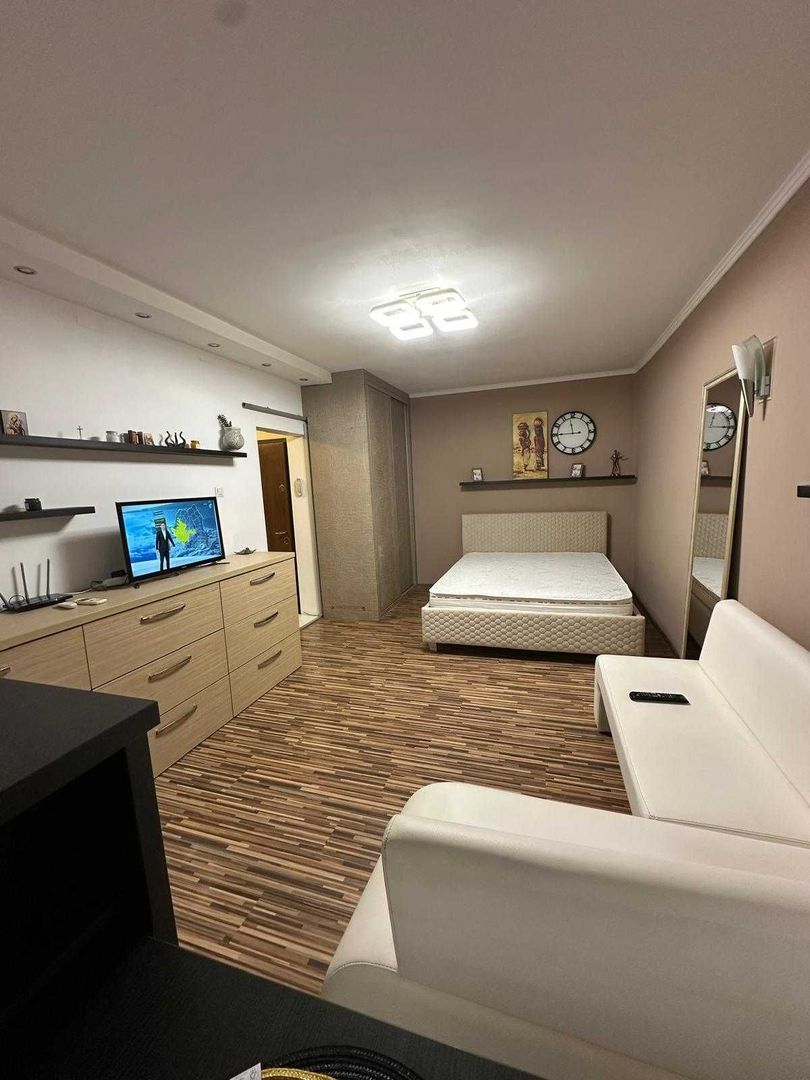 Garsonieră modernă, decomandată, balcon, parter, Auchan Vitan - Poză 4