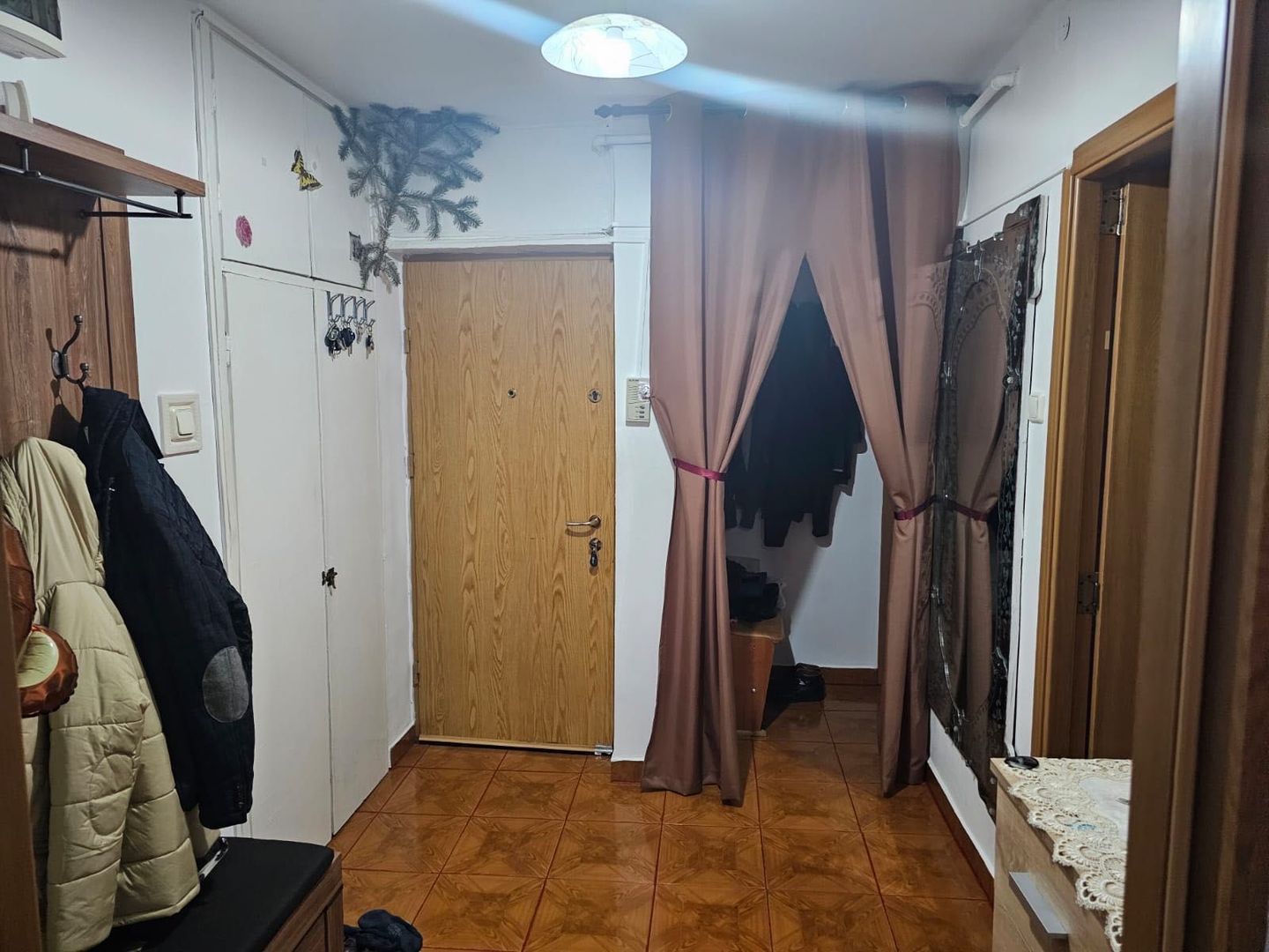 Vând apartament 3 camere - Poză 6