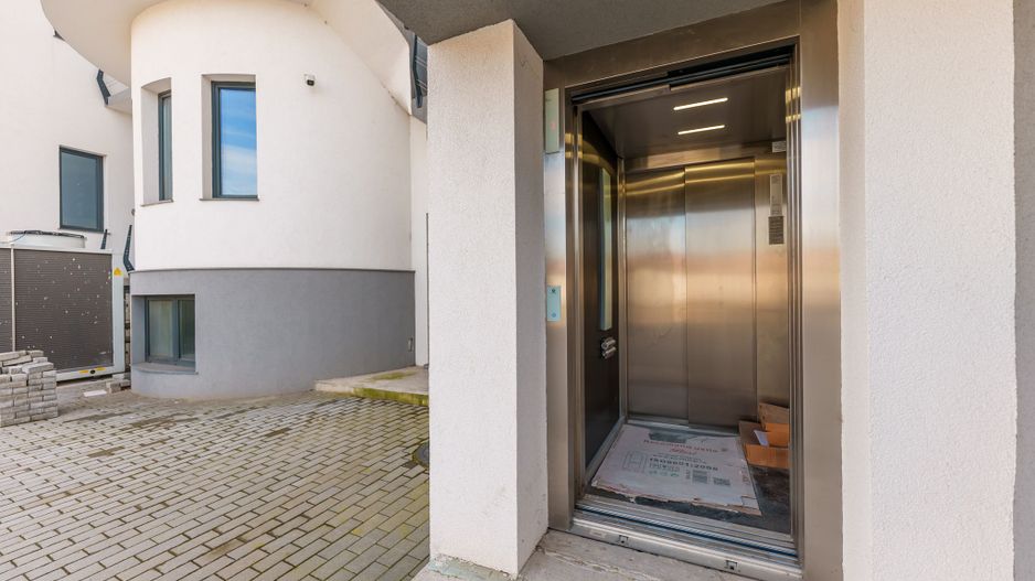 Clădire în zonă ultracentrală a Aradului - Poză 8