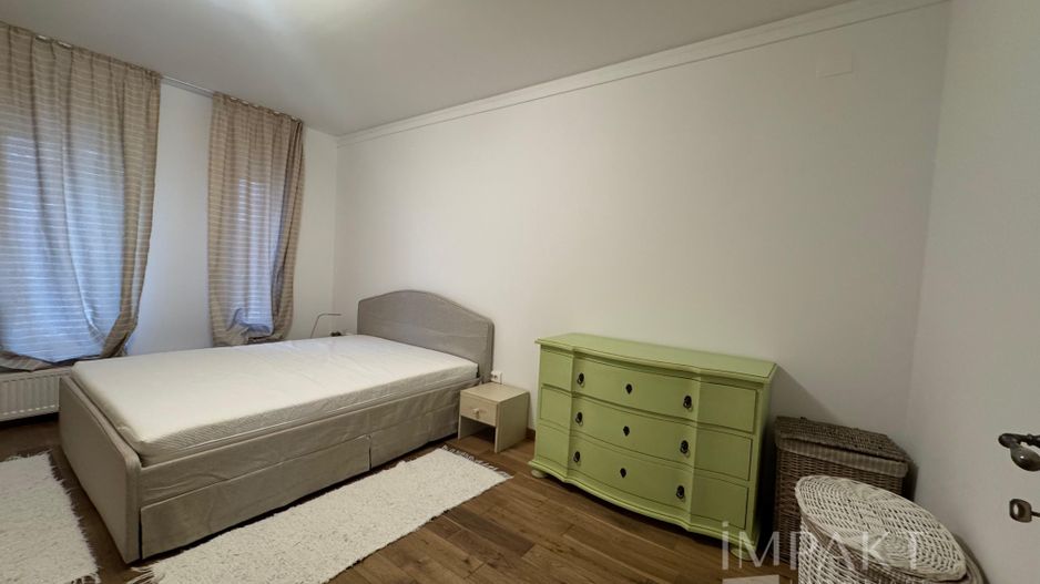 Apartament 94mp  3 camere in Piata Cipariu de inchiriat cu parcare - Poză 7