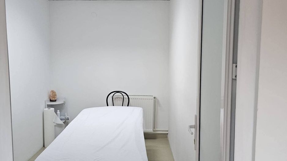 Spațiu comercial de vânzare – Complex Vega, strada Tecuci - Poză 1