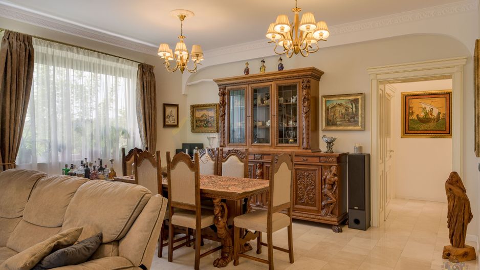 Vila Albatros | Eleganta aristocrata pe malul lacului - Poză 36