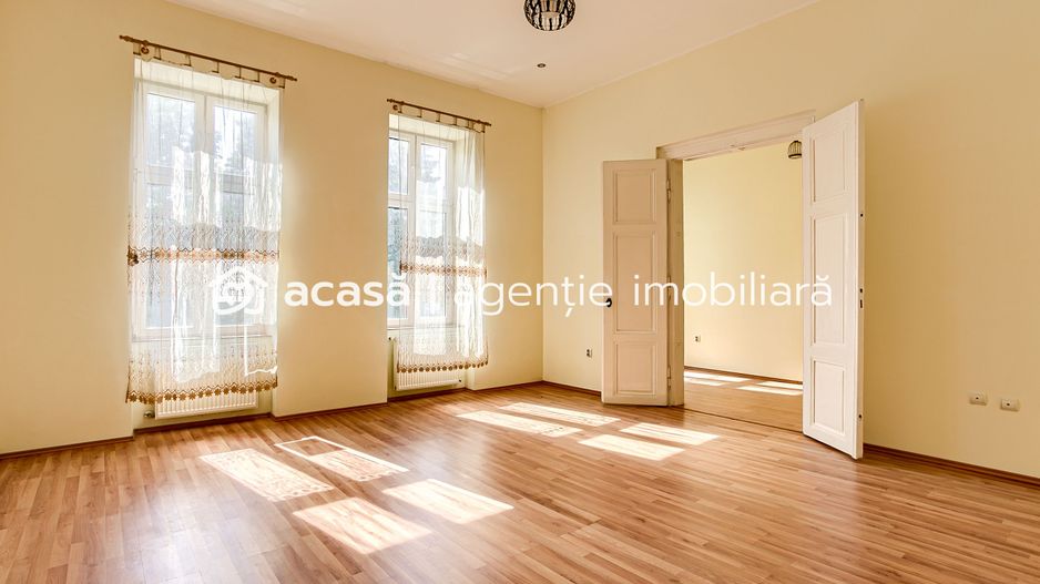Rezervat Apartament ideal pentru afacerea ta, cu vedere la Bulevard - Poză 2