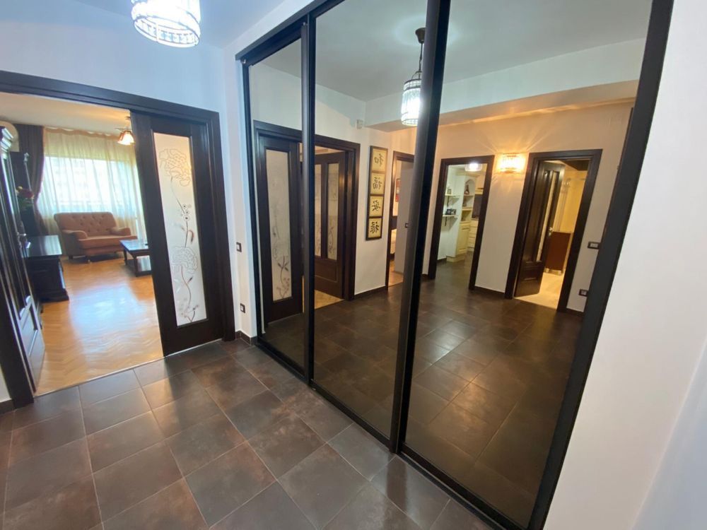 Apartament 2 Camere Unirii, Vedere Panoramică Zepter | Bloc Monolit 1997, 75mp - Poză 5