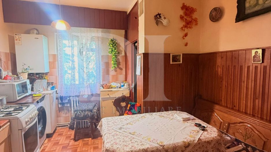 Apartament complet decomandat / etaj intermediar / - Poză 3