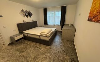 Apartament cu 2 camere, decomandat, 65mp, Zona Ultracentral - Poză 5
