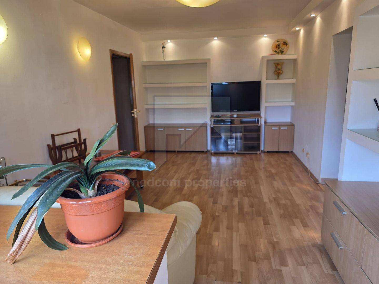 Vanzare apartament 2 camere Lizeanu - Poză 6