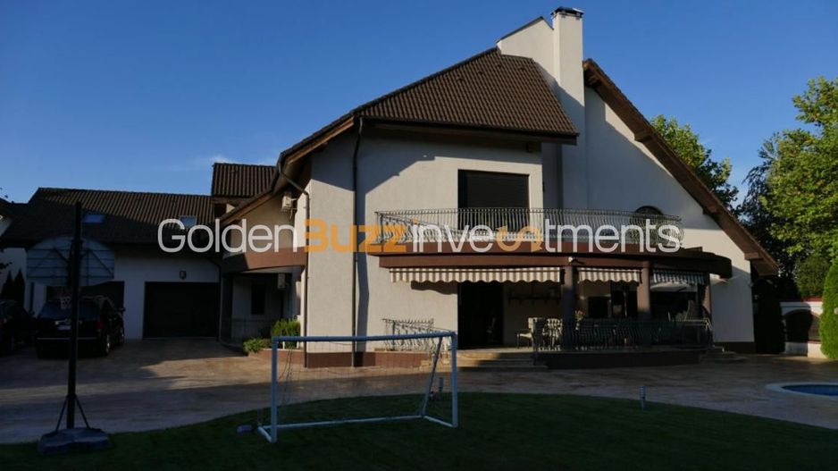 VILA EXCLUSIVISTA CU PISCINA - EROU IANCU NICOLAE - Poză 2