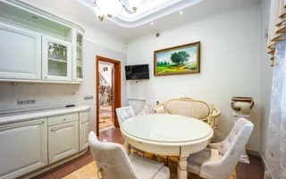 Se oferă spre chirie casă exclusivistă amplasată în Centul orașului - Poză 18