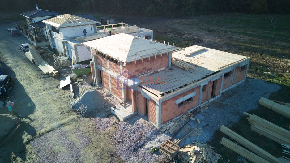 Casa Individuala pe un singur nivel cu 590 mp de teren - Poză 5