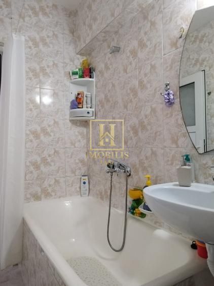 Apartament 3 camere, D.,2 bai, 65mp 135000euro Pacurari - Poză 6