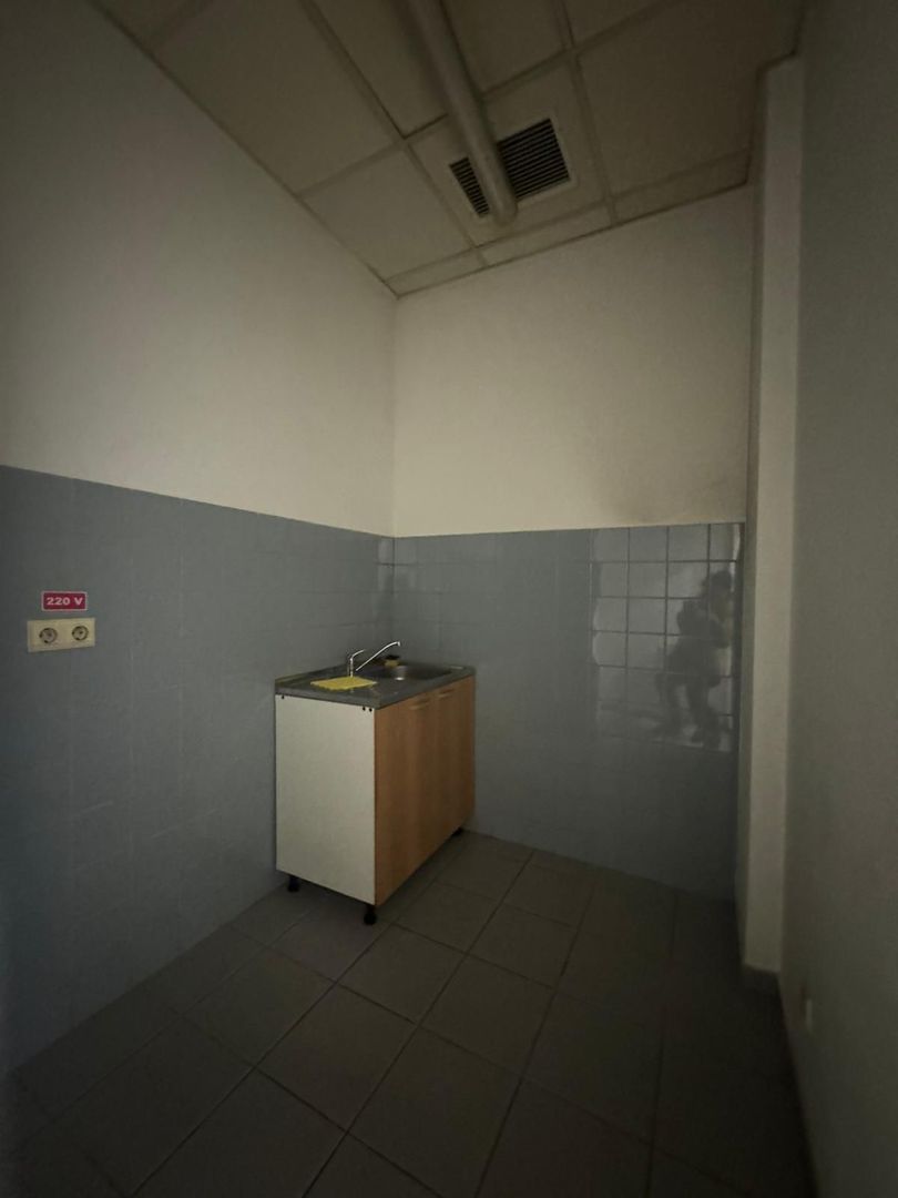 CLADIRE DE BIROURI S+P+4E - Poză 15