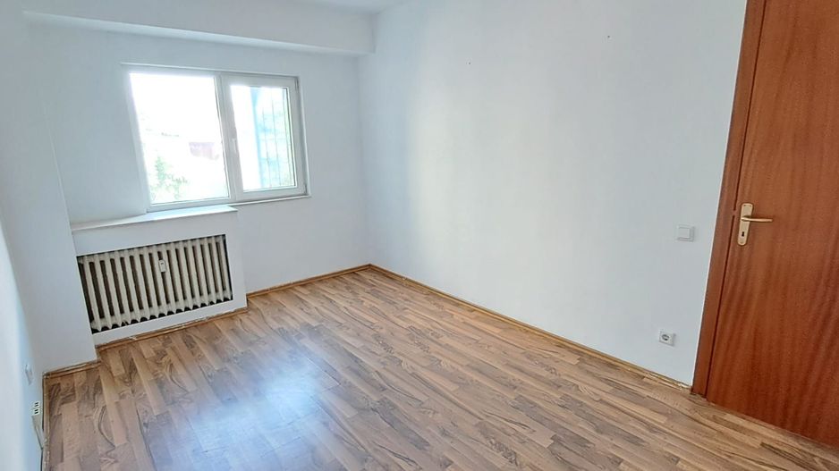 Piata Victoriei, metrou la 300 metri, imobil 3 camere, pretabil BIROU - Poză 6