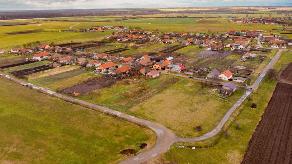 Loc de casă în Felnac - Poză 6