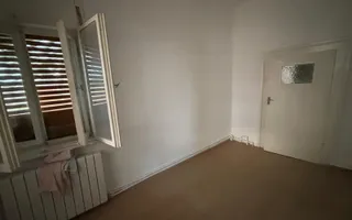 Casa pe parter cu acces auto - Poză 12