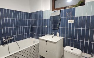 Apartament 4 camere ultracentral, renovat si mobilat, terasă spațioasă. - Poză 6