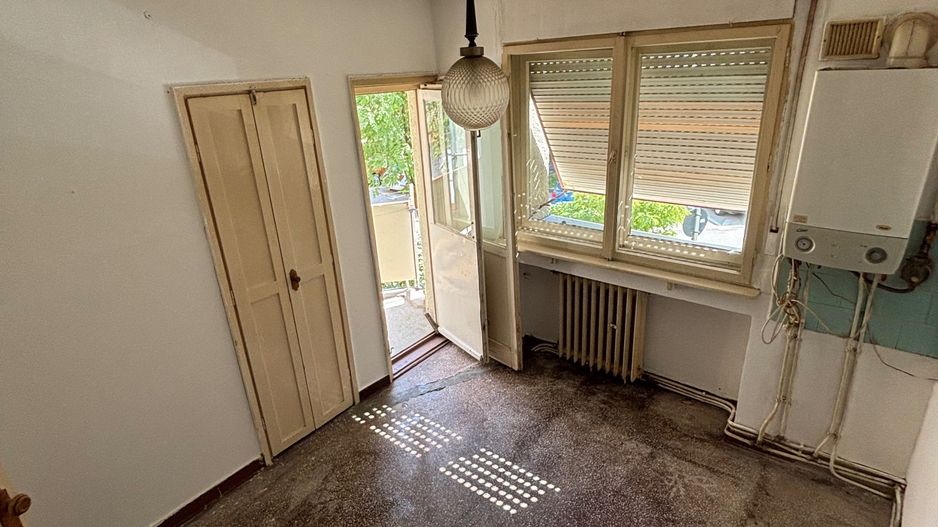 BRASADAS vinde ap 3 cam etaj 1/4 in Micro 16. - Poză 8