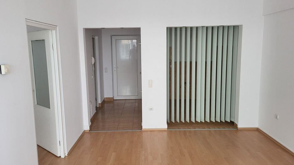 De vanzare apartament - Poză 4