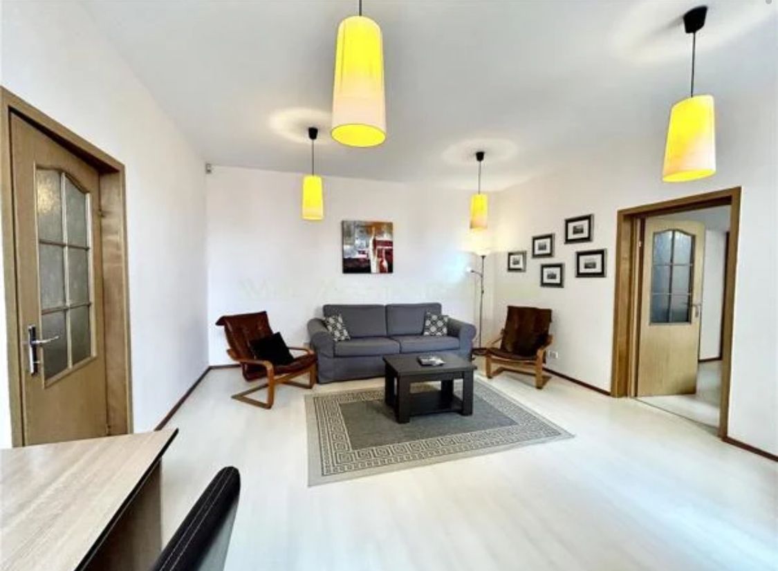 Ultracentral  - Republicii - Apartament 3 camere 2 bai - 80mp - Poză 2
