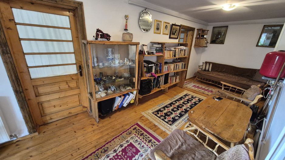 Vila 4 camere + teren 818 mp central Provita de Sus (lângă școală) - Poză 6