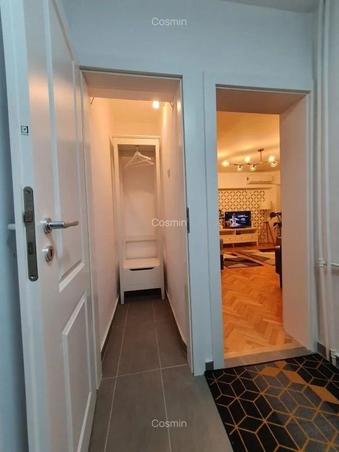 2 camere- cu vedere la Casa Poporului - Poză 10