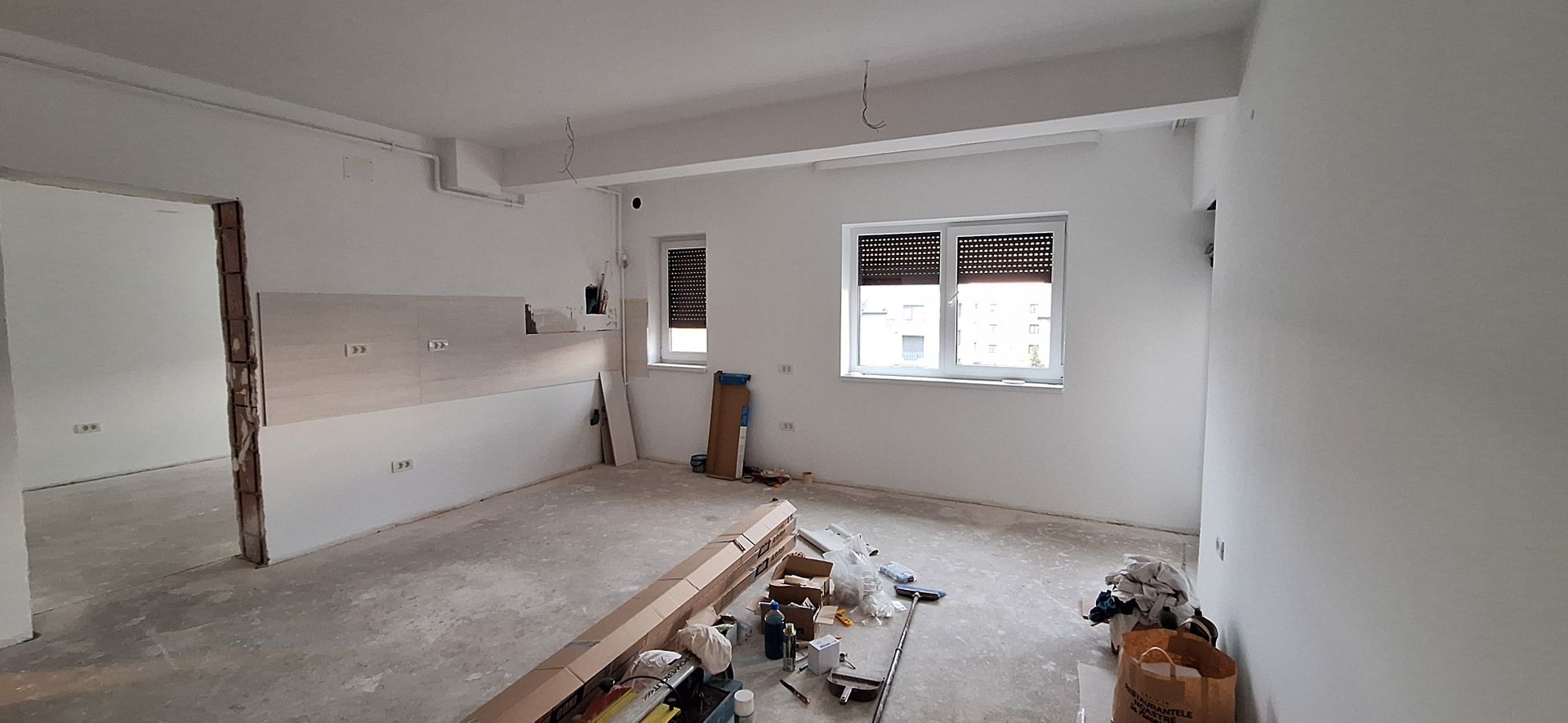 Apartament cu 3 camere, terasa 7.3mp - Kaufland Dumbravita - Poză 9