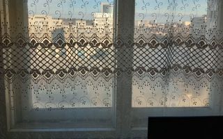 Vand apartament 3 camere, decomandat, in zona ultracentrala - Poză 1