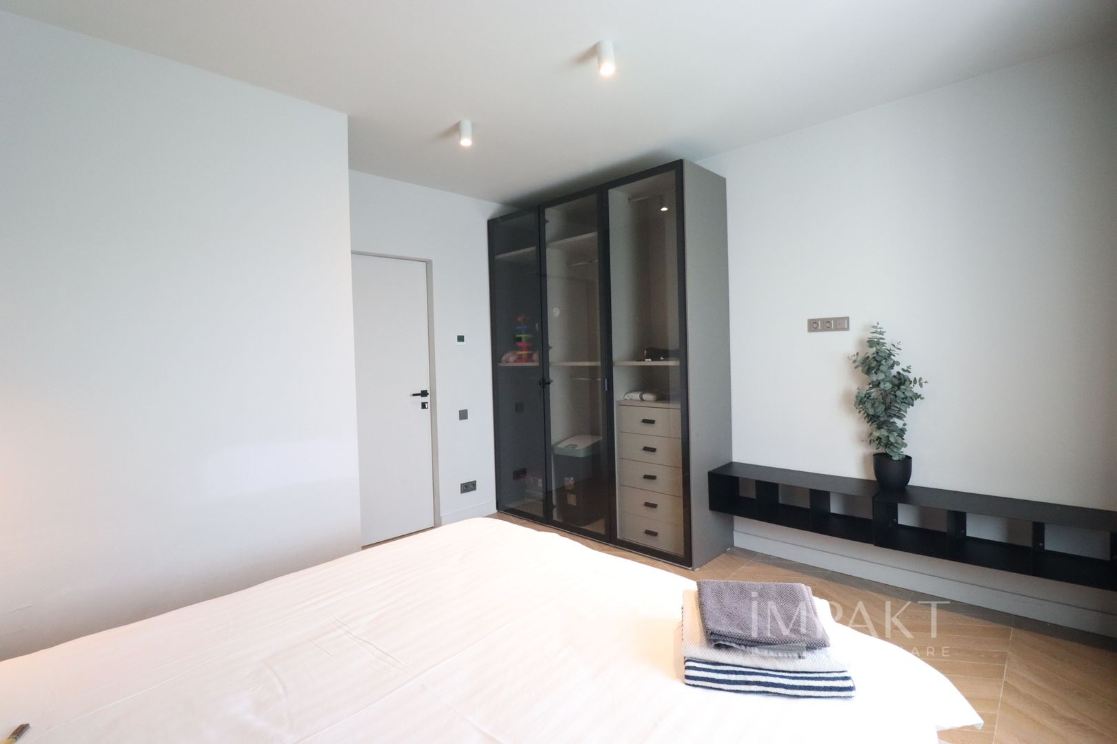 Apartament de lux cu 3 camere, cartier Buna Ziua! - Poză 12