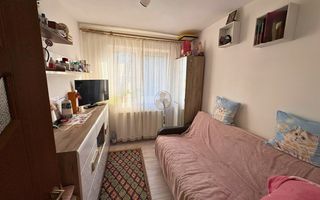 Apartament 2 camere decomandat zona Simeria (lângă piața Dolar) - Poză 5