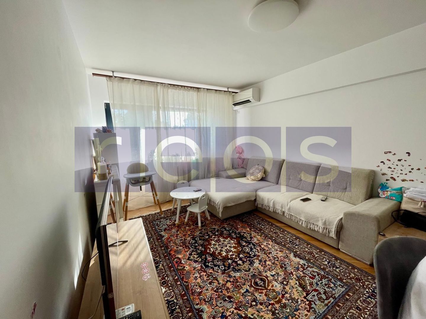 VANZARE APARTAMENT 3 CAMERE RENOVAT DECOMANDAT 90MP UNIRII RADU VODA - Poză 1