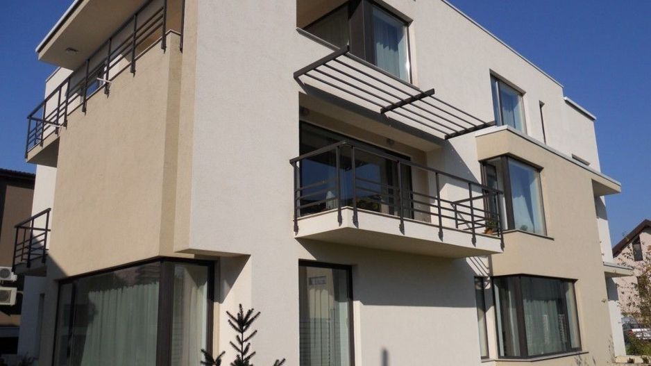 Apartament 3 camere de închiriat spațios proaspăt renovat - Poză 19